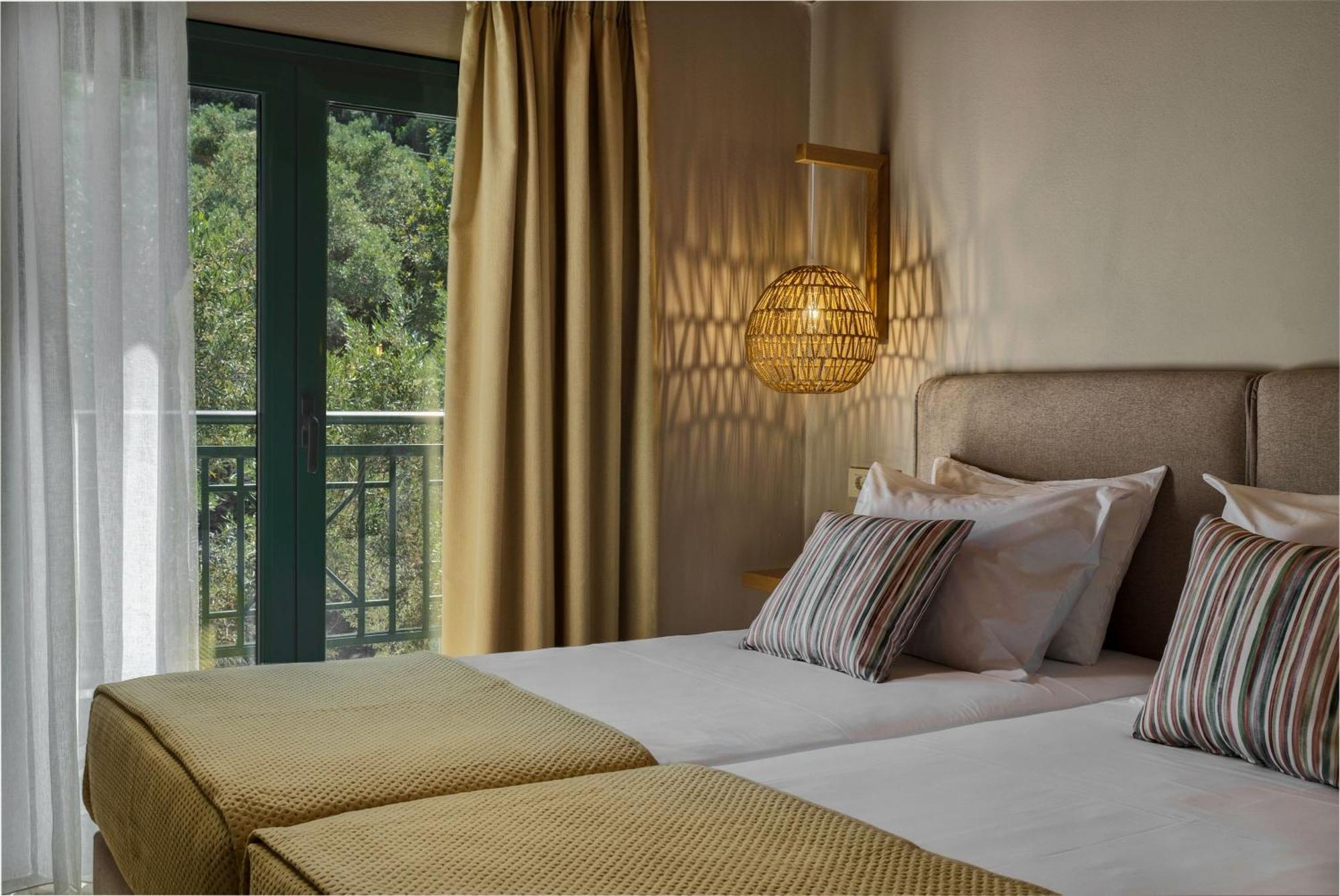 Anatoli Apartments - Tranquil Location & Stunning Views, By Zantewize Marathiás الغرفة الصورة